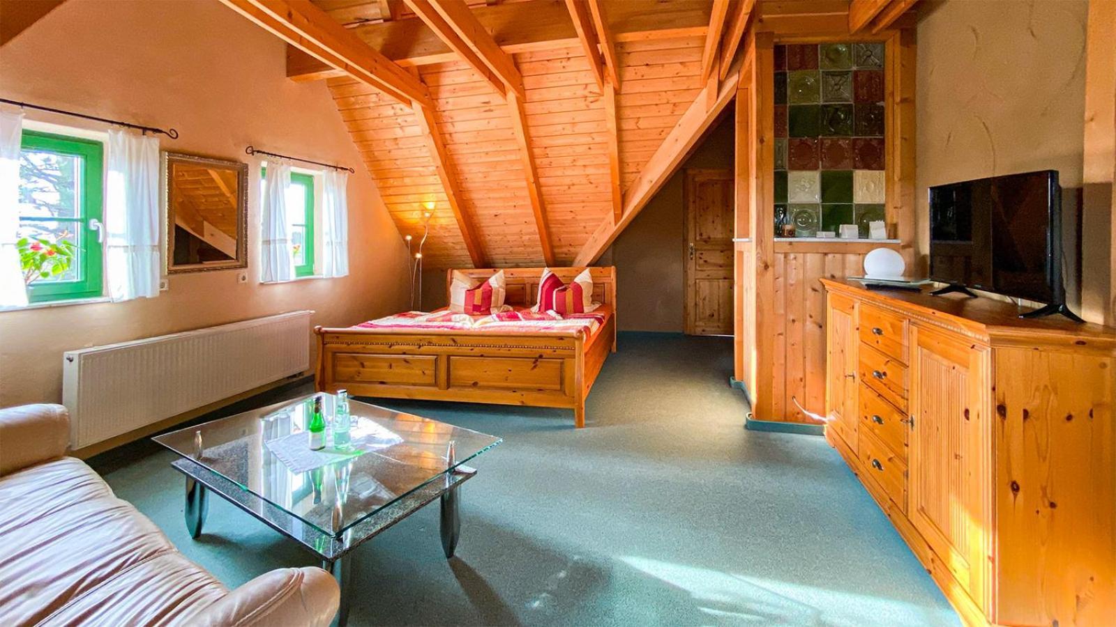 Hotel Olbernhau Mit Sauna - Kleines Landhotel Zur Ofenschenke Экстерьер фото