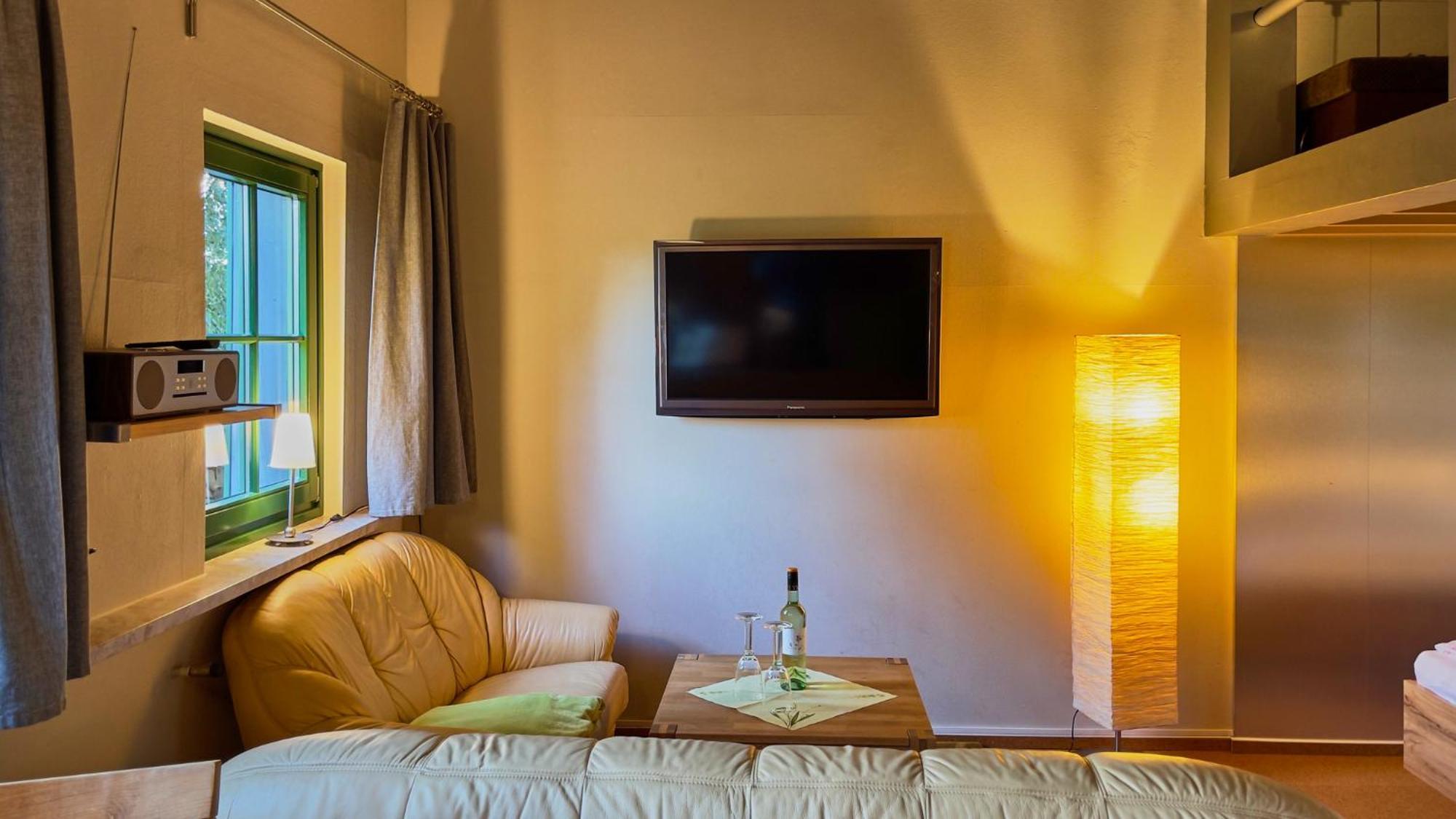 Hotel Olbernhau Mit Sauna - Kleines Landhotel Zur Ofenschenke Экстерьер фото